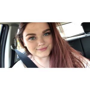 Meet your Posher, Ellie